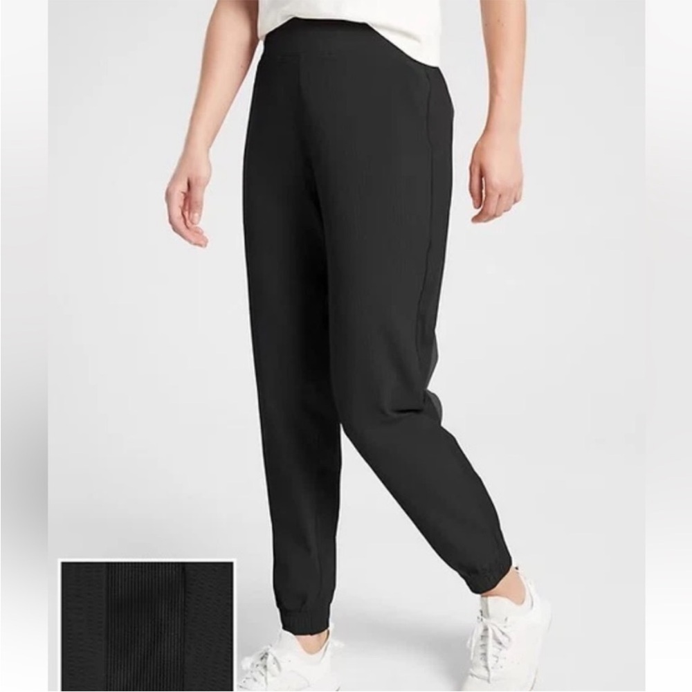 Athleta Textured Brooklyn Joggers in Black